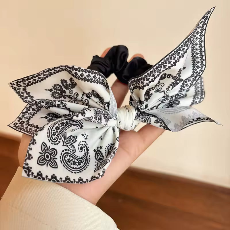 Printed Hair Claw Clip – Stylish Headwear for Women
