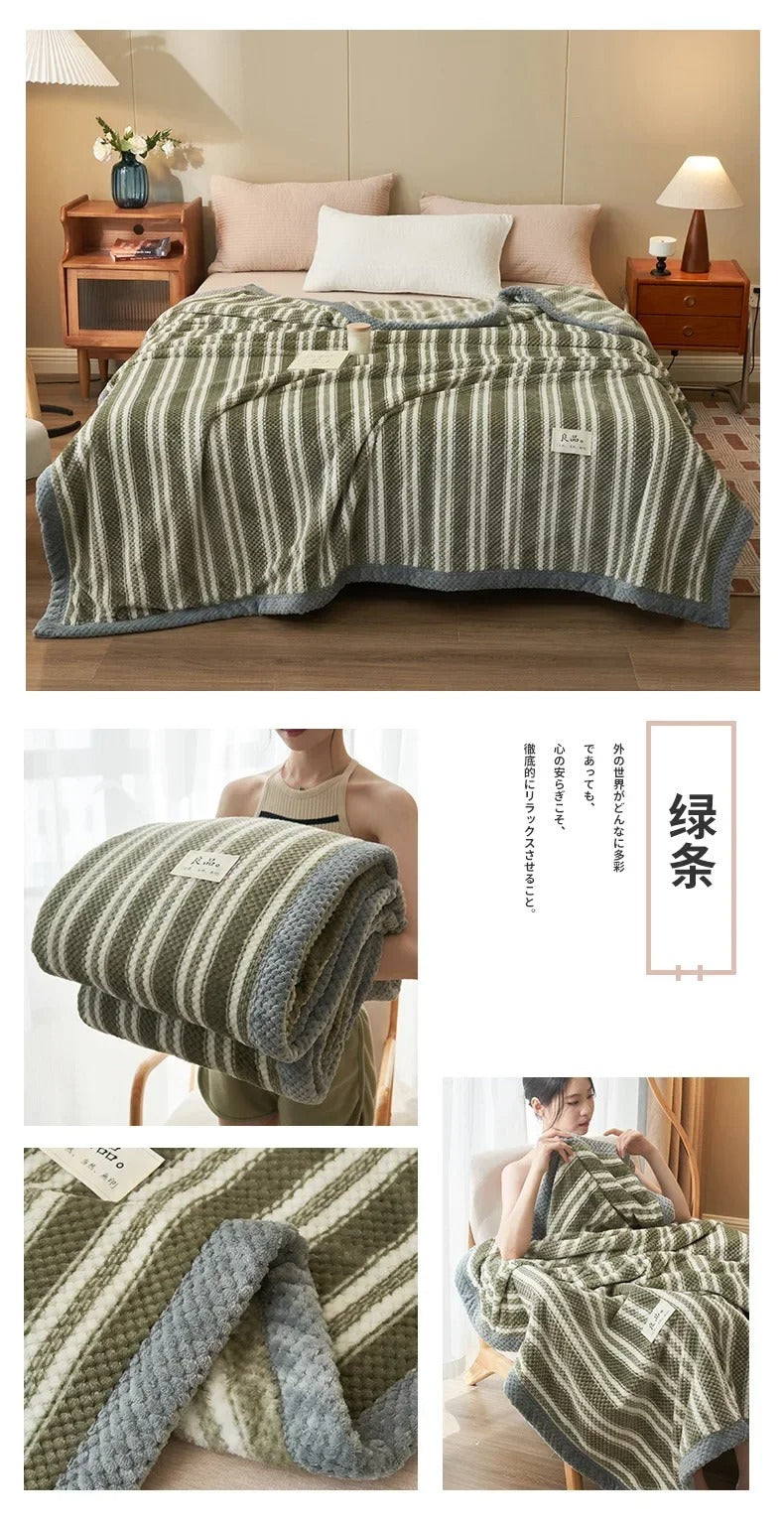 Cozy Plaid Coral Fleece Blanket – Ultra-Soft & Winter-Ready