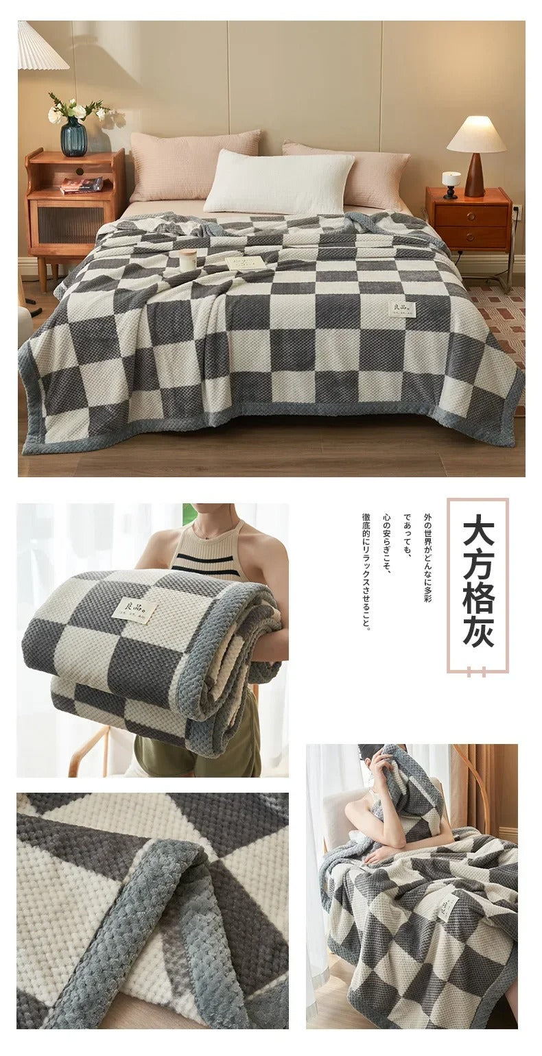 Cozy Plaid Coral Fleece Blanket – Ultra-Soft & Winter-Ready