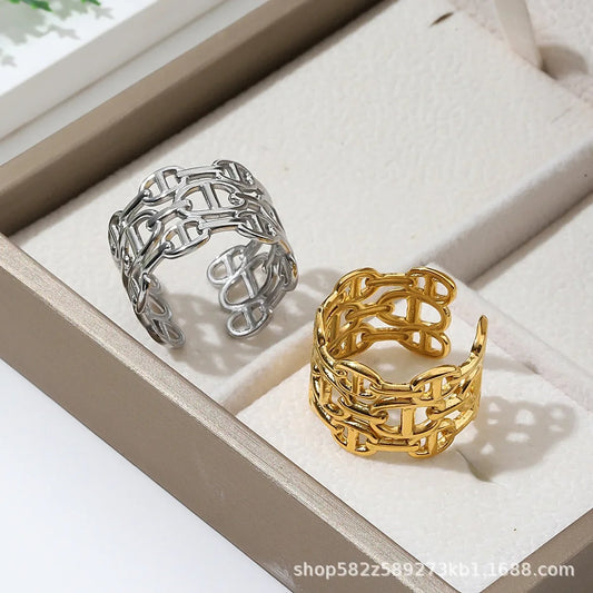 Women’s Titanium Steel Chain Ring – Statement Fashion Accessory