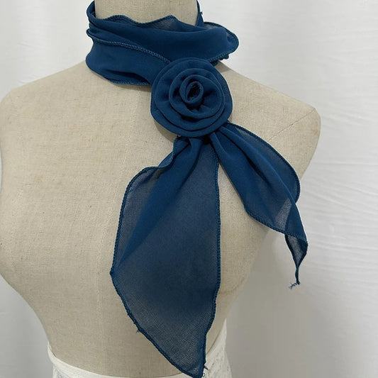 RUNMEI Women’s Silk-Inspired Scarf – Versatile & Chic Accessory