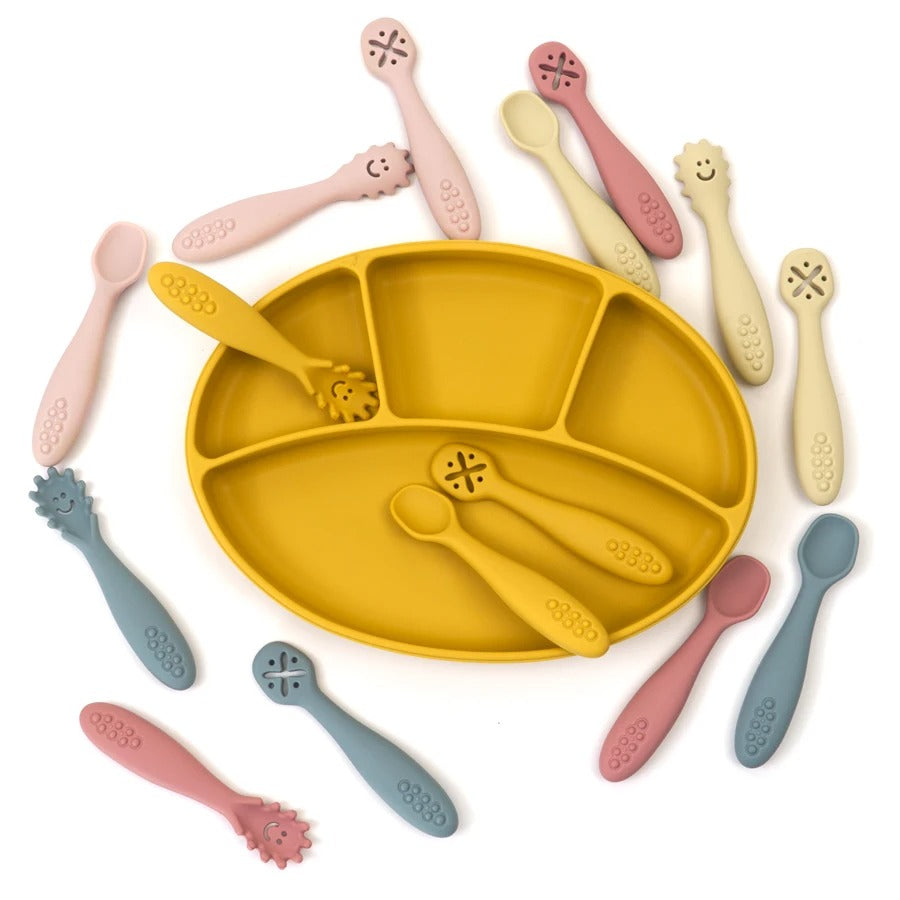 🥄 Silicone Baby Flatware – Safe, Gentle & Easy to Use